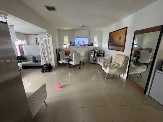 4 of 6 - 1482 Ne 174th St, North Miami Beach, FL