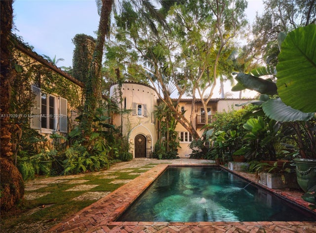 1 of 18 - 3467 N Moorings Way, Coconut Grove, FL