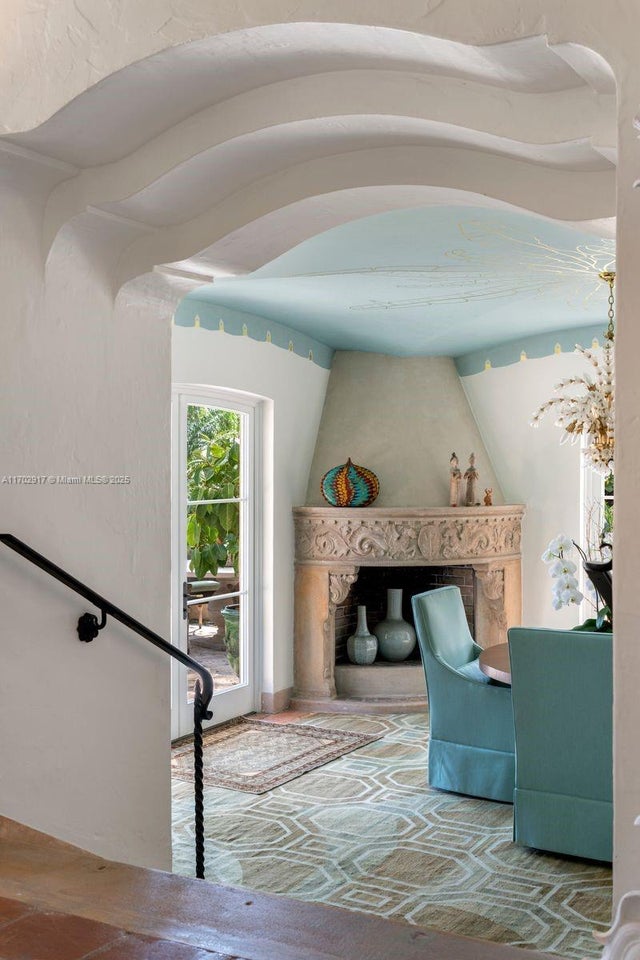 5 of 18 - 3467 N Moorings Way, Coconut Grove, FL