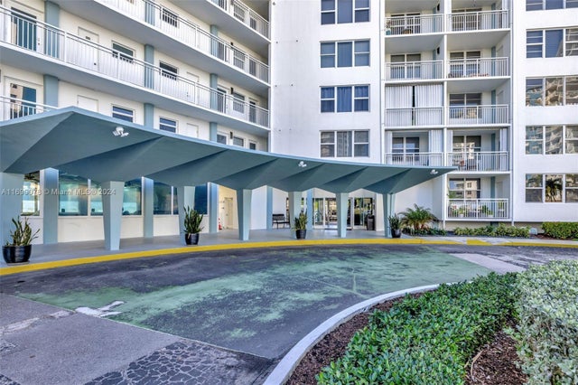 2 of 40 - 201 N Ocean Blvd 904, Pompano Beach, FL