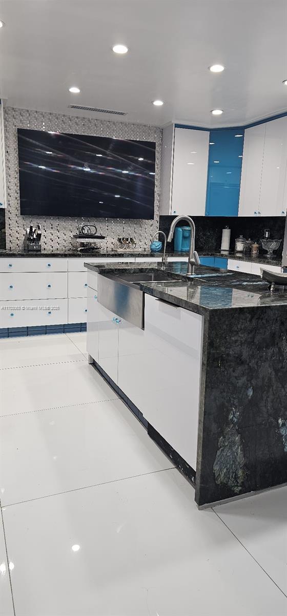 3 of 18 - 15700 Sw 202nd Ave, Miami, FL