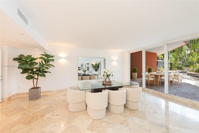 4 of 35 - 785 Crandon Blvd 205/305, Key Biscayne, FL