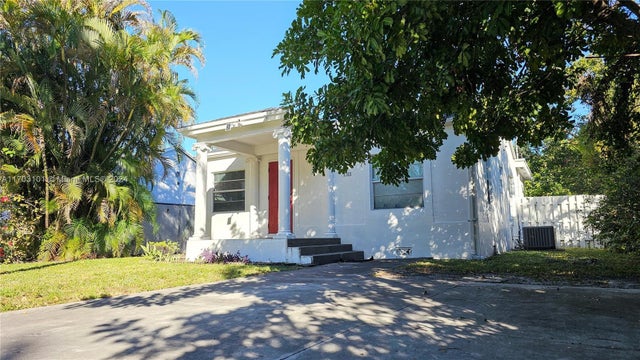 3 of 31 - 2311 Cleveland St, Hollywood, FL