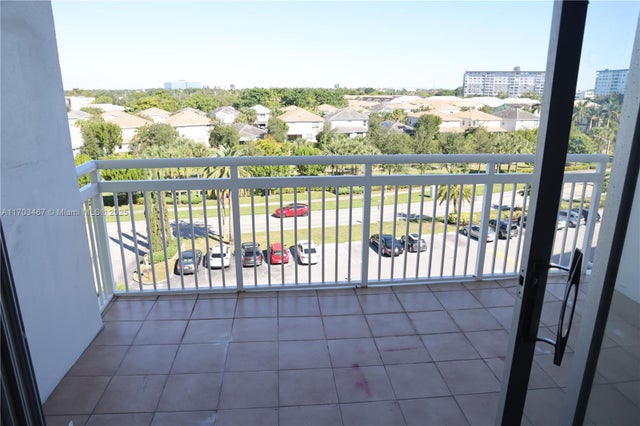 4 of 26 - 4400 Hillcrest Dr 604a, Hollywood, FL
