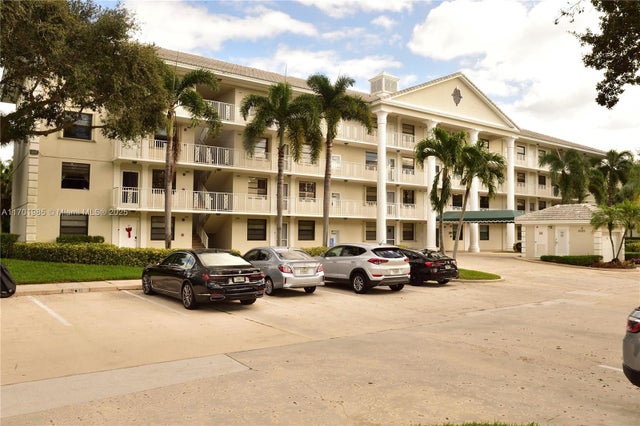 1 of 21 - 6085 Balboa Cir 402, Boca Raton, FL