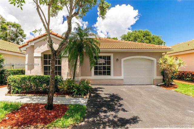 1 of 34 - 955 Azure Lane, Weston, FL
