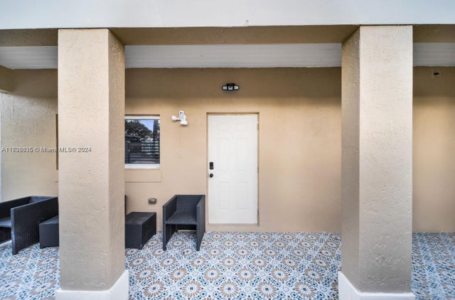 5 of 23 - 615 Nw 10th Ter 1, Fort Lauderdale, FL