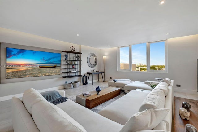 2 of 21 - 2301 Collins Ave 634/635, Miami Beach, FL