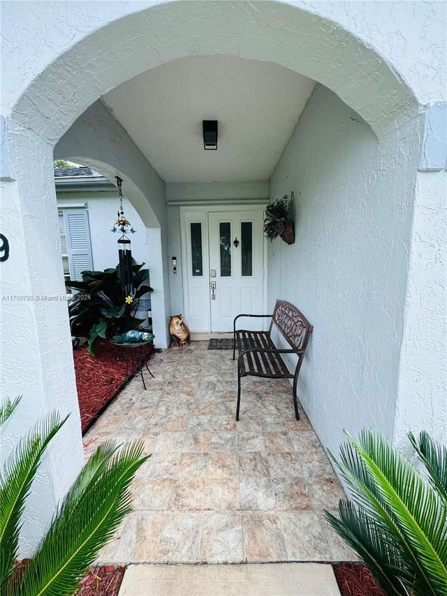 4 of 22 - 509 Ne Solida Cir, Port St Lucie, FL