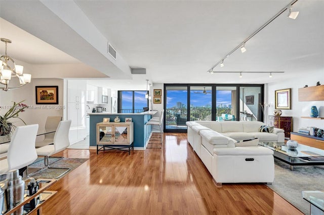 4 of 73 - 1901 N Ocean Blvd 8b, Fort Lauderdale, FL