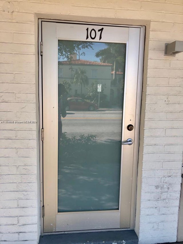 3 of 11 - 801 15th St 107, Miami Beach, FL