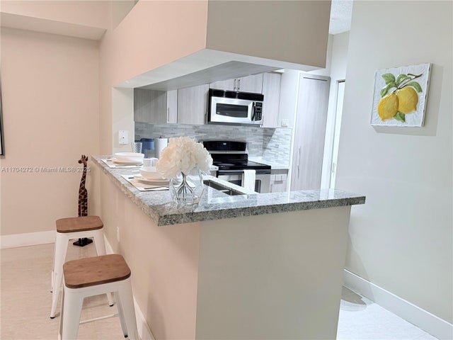 3 of 29 - 17150 N Bay Rd 2102, Sunny Isles Beach, FL