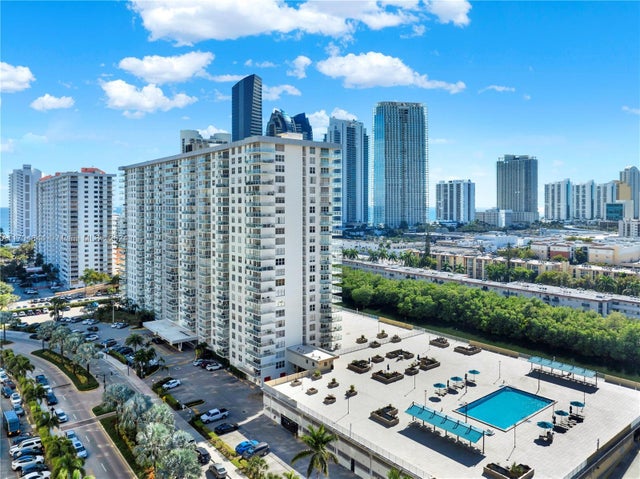 2 of 29 - 230 174th St Mo5, Sunny Isles Beach, FL