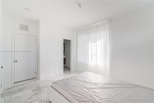 3 of 8 - 922 Jefferson Ave 12, Miami Beach, FL