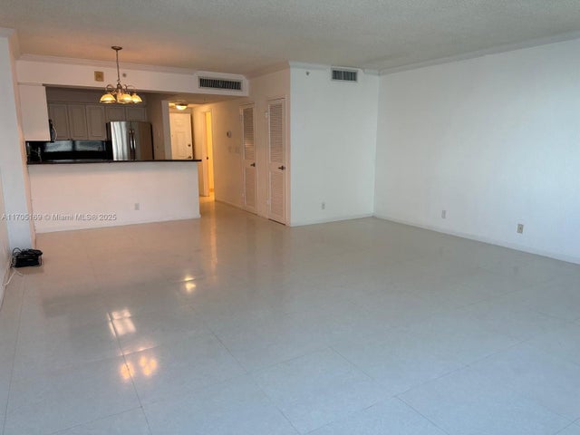 5 of 35 - 2501 S Ocean Dr 1603, Hollywood, FL