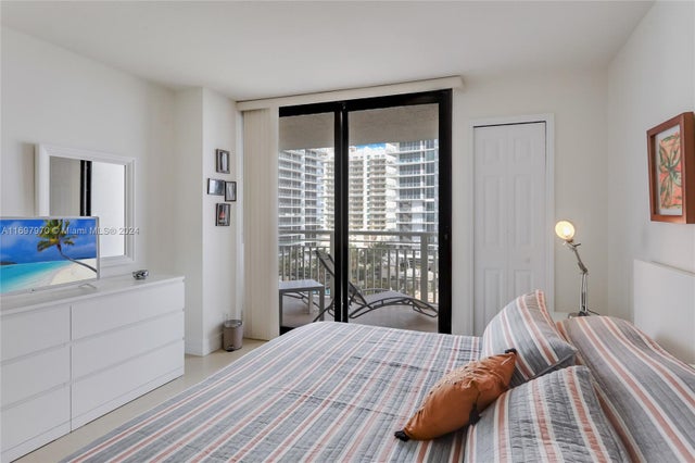 3 of 31 - 3000 N Ocean Dr 10b, Riviera Beach, FL