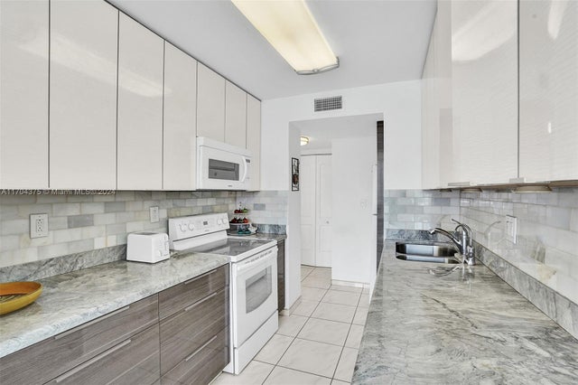 2 of 33 - 251 174th St 415, Sunny Isles Beach, FL