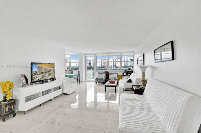 4 of 33 - 251 174th St 415, Sunny Isles Beach, FL