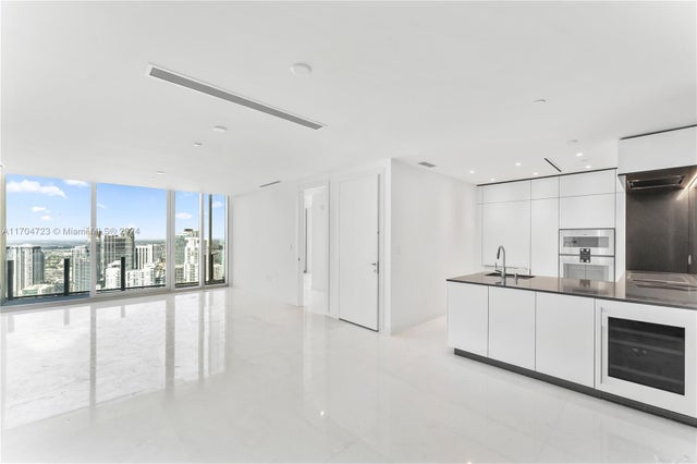 1 of 42 - 300 Biscayne Blvd Way 5209, Miami, FL
