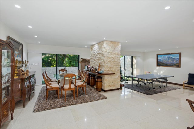 4 of 19 - 7001 Robles St, Coral Gables, FL