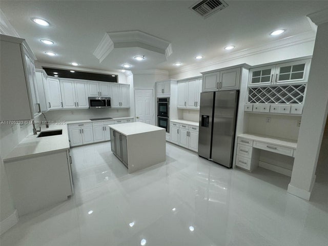 2 of 36 - 9741 Roche Pl, Wellington, FL