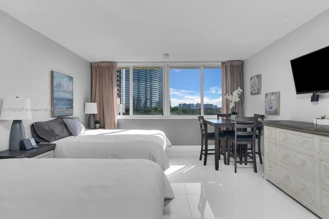 4 of 25 - N/A, Sunny Isles Beach, FL