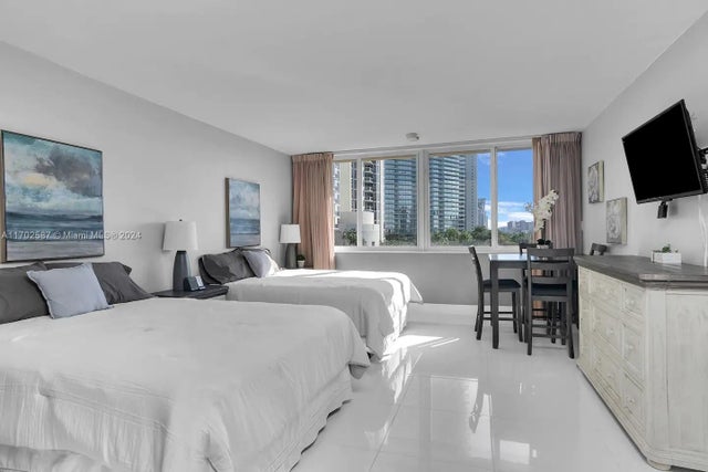 5 of 25 - N/A, Sunny Isles Beach, FL