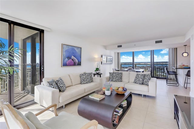 1 of 33 - 3000 N Ocean Dr 24h, Riviera Beach, FL