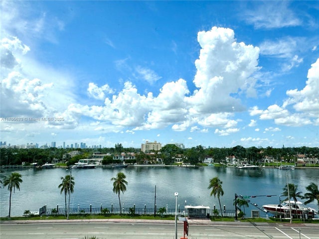 4 of 26 - 4747 Collins Ave 503, Miami Beach, FL