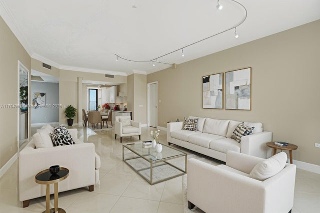 4 of 78 - 20281 E Country Club Dr 2104, Aventura, FL