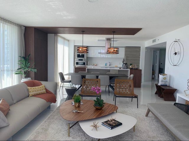 5 of 57 - 330 Sunny Isles Blvd 5-2407, Sunny Isles Beach, FL