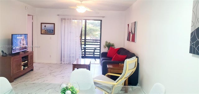 5 of 79 - 10304 Sunrise Lakes Blvd 211, Sunrise, FL