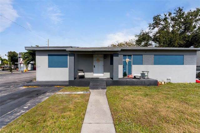 1 of 2 - 809 Nw 18th St, Fort Lauderdale, FL