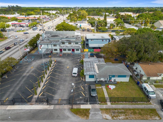 2 of 2 - 809 Nw 18th St, Fort Lauderdale, FL