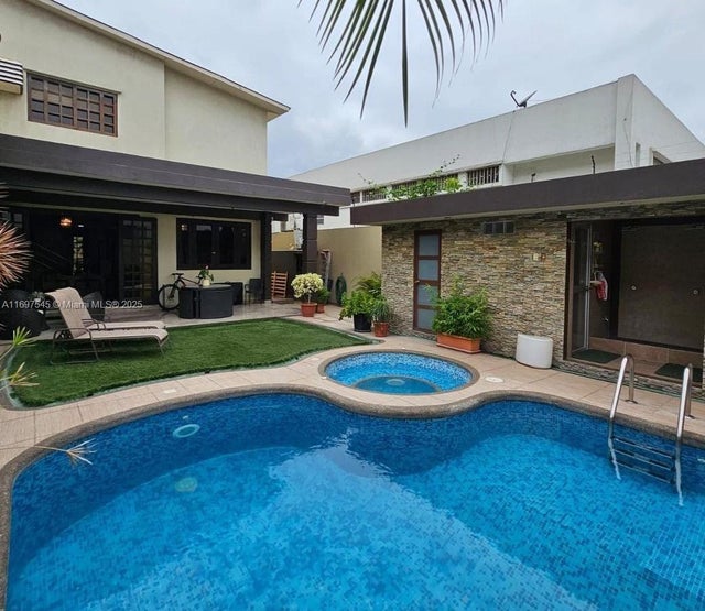 3 of 16 - 1 Carrera Calvo Ave, Guayaquil, OS