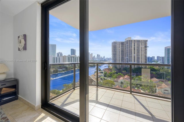 5 of 26 - 19667 Turnberry Way 14c, Aventura, FL