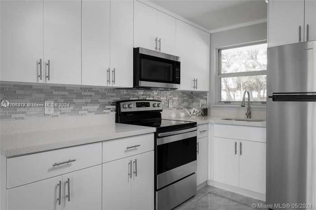 1 of 16 - 2700 W Sunrise Lakes Dr 103, Sunrise, FL