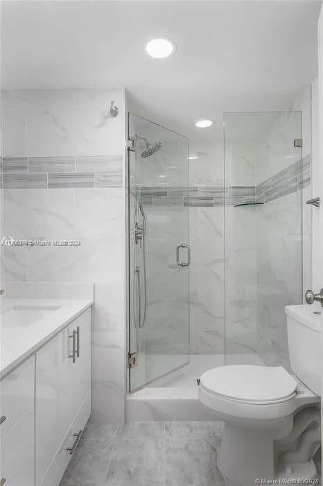 5 of 16 - 2700 W Sunrise Lakes Dr 103, Sunrise, FL