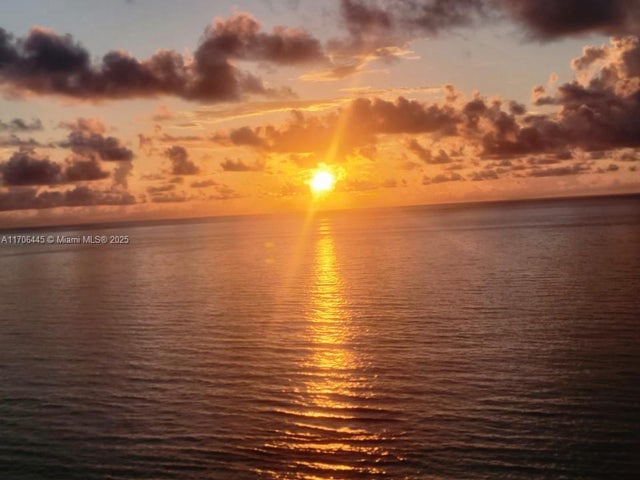 3 of 45 - 5601 Collins Ave Ph-9, Miami Beach, FL