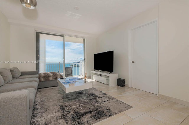 5 of 29 - 770 Claughton Island Dr 1914, Miami, FL