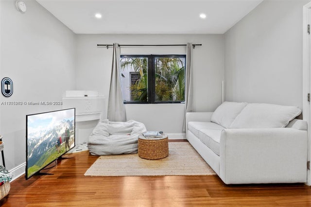 2 of 11 - 750 Jefferson Ave 14, Miami Beach, FL