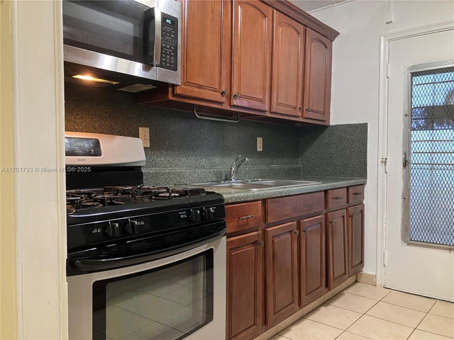 4 of 48 - 20275 Ne 2nd Ave 16, Miami, FL