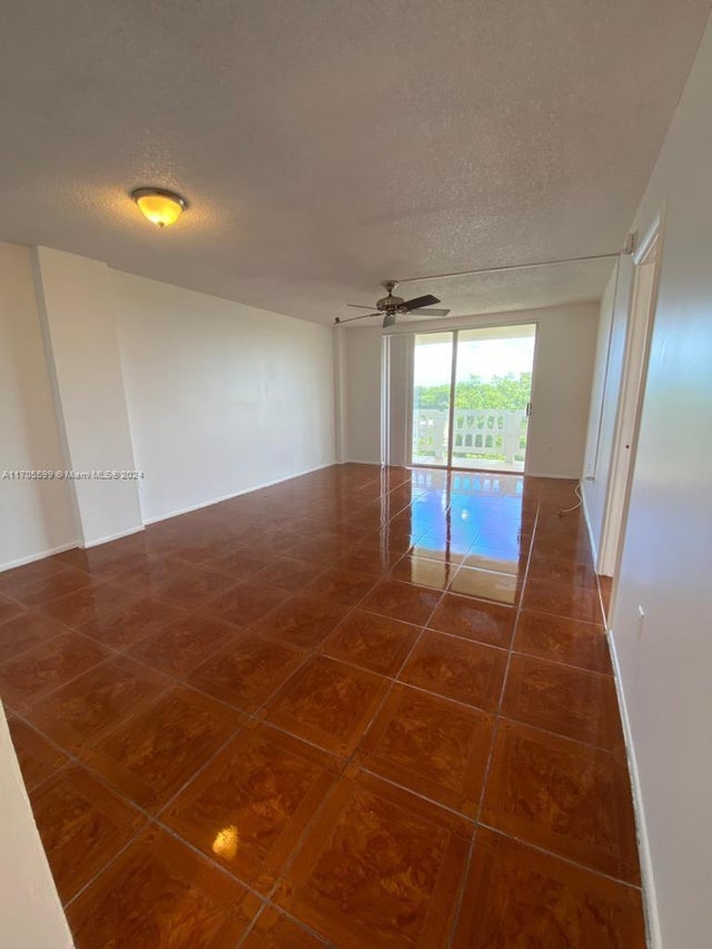 1 of 14 - 15600 Nw 7th Ave 520, Miami, FL