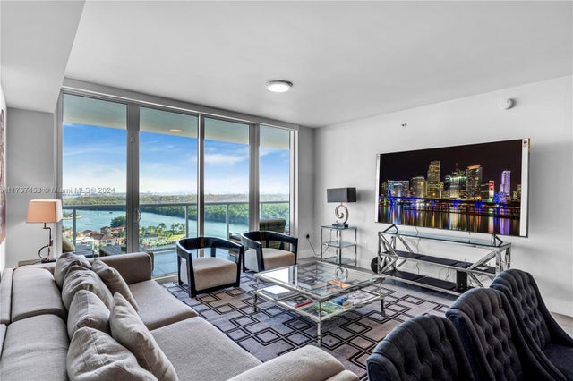3 of 22 - 400 Sunny Isles Blvd 1607, Sunny Isles Beach, FL