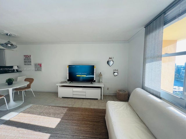 5 of 24 - 2501 S Ocean Dr Ph32, Hollywood, FL