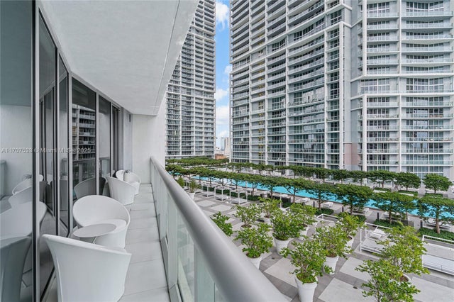 4 of 61 - 495 Brickell Ave 1702, Miami, FL