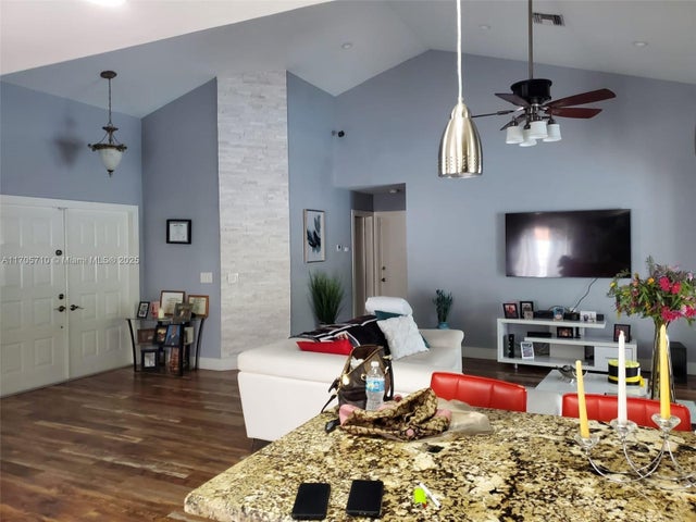 5 of 6 - 7325 Nw 54, Lauderhill, FL