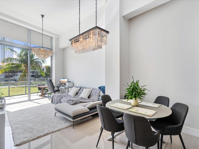 3 of 23 - 3250 Ne 188th St 102, Aventura, FL