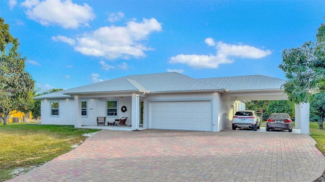 1 of 21 - 21320 Sw 232nd St, Miami, FL