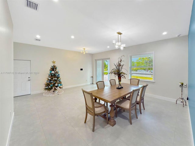 5 of 21 - 21320 Sw 232nd St, Miami, FL